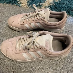 Adidas Women’s Gazelle baby pink
